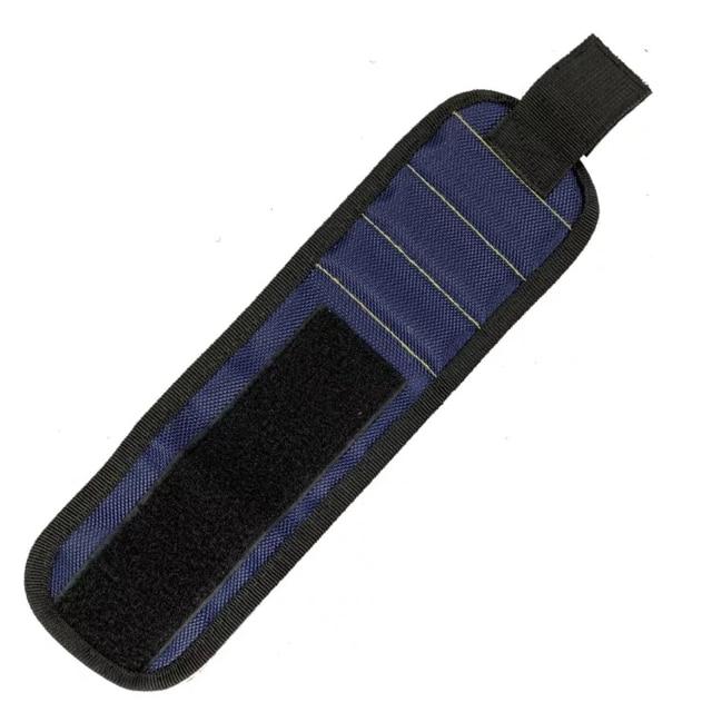 magnetic screw holder for wrist