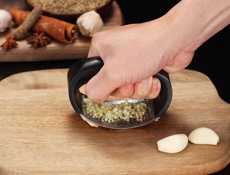 stainless steel manual garlic press